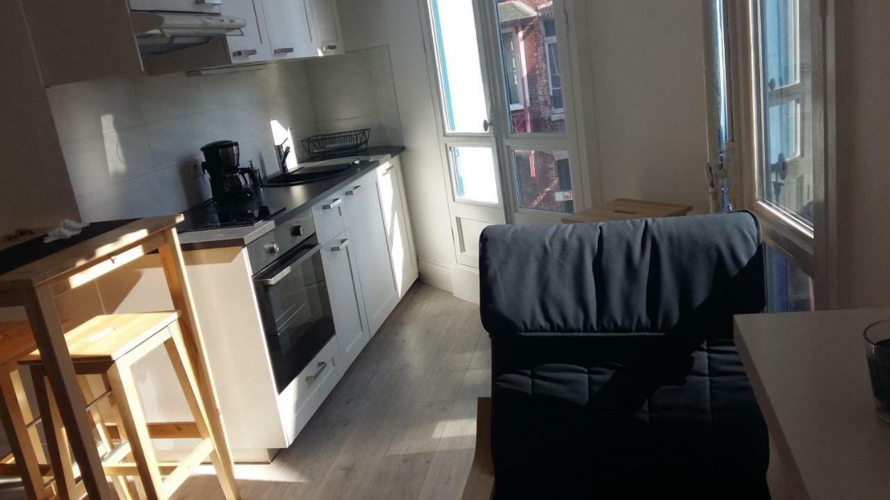 100 M De La Mer, Sauna, Wifi *